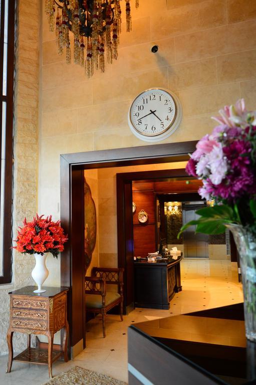 Nadine Hotel Suites Амман Экстерьер фото