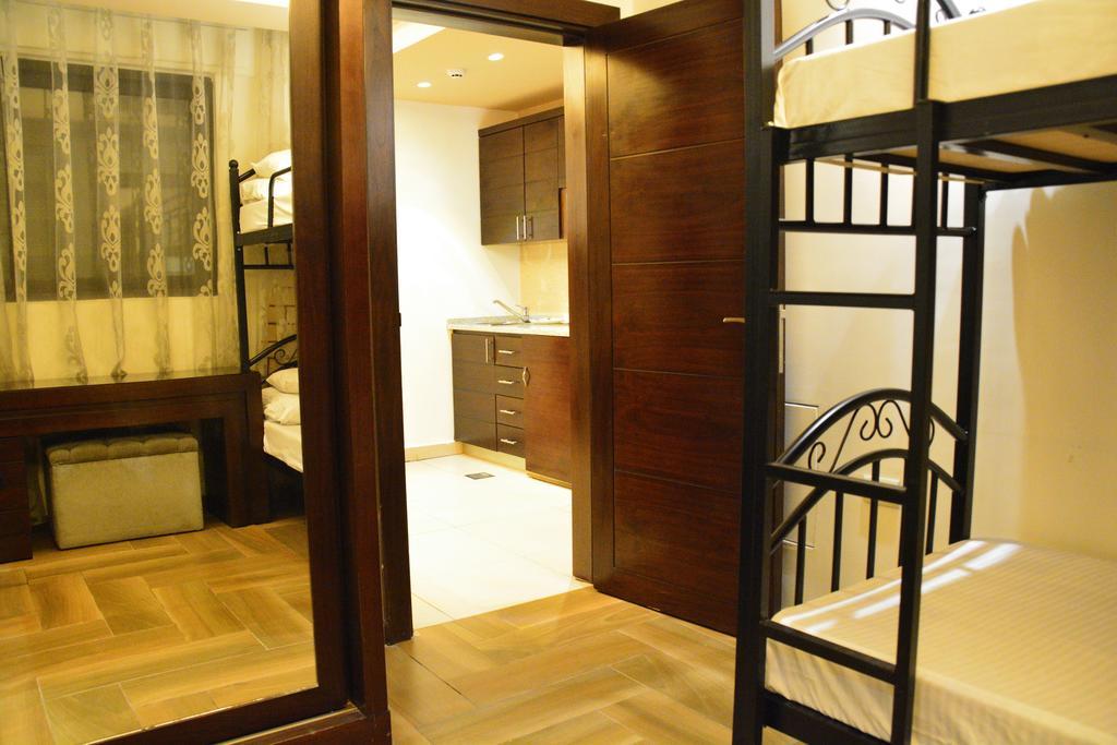 Nadine Hotel Suites Амман Экстерьер фото