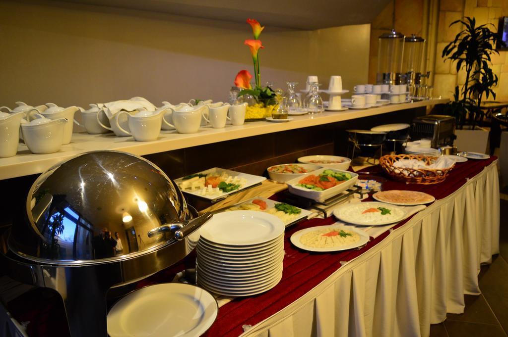 Nadine Hotel Suites Амман Экстерьер фото